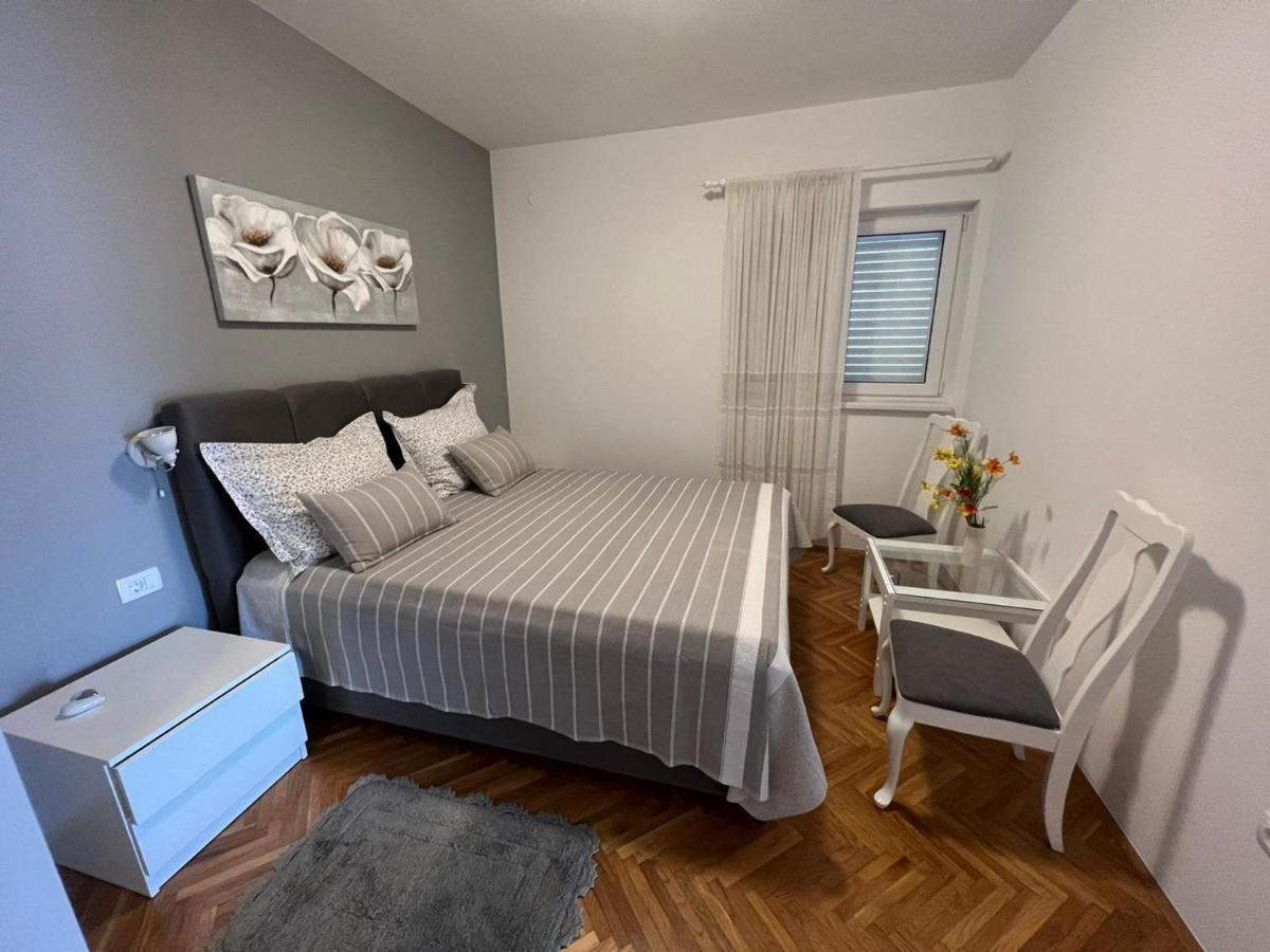 Dino Apartma *